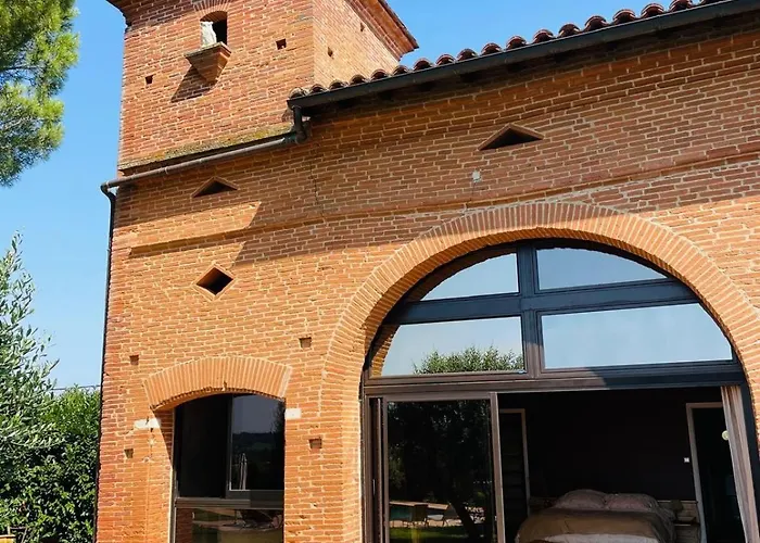 فيلة La Bastide Du *